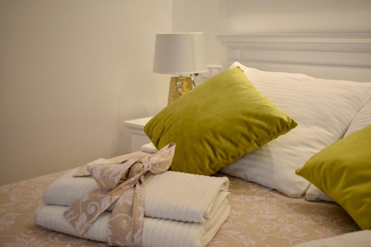 Apartmani Julija Vodice Bagian luar foto